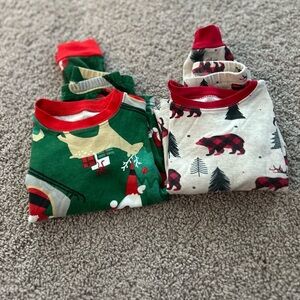 ❤️5 For $20❤️ Carters & PJ Place Christmas Holiday Sets
Boys 12/18M & 18M